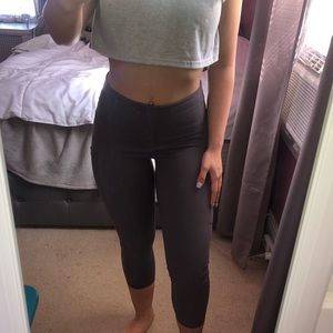 Fabletics Capri Powerhold Leggings